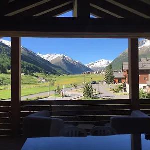Cronox Vinecc Hotel apartamentowy Livigno